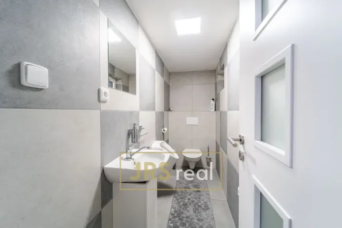 Prodej rodinného domu, Dolní Němčí, 220 m2