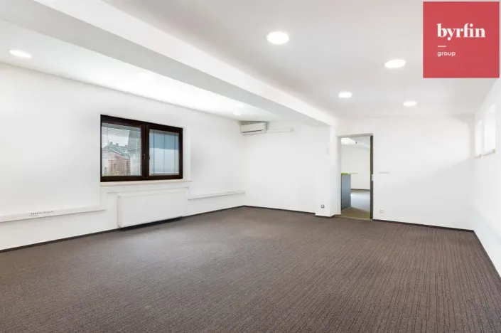 Pronájem kanceláře, Opava, Pekařská, 273 m2