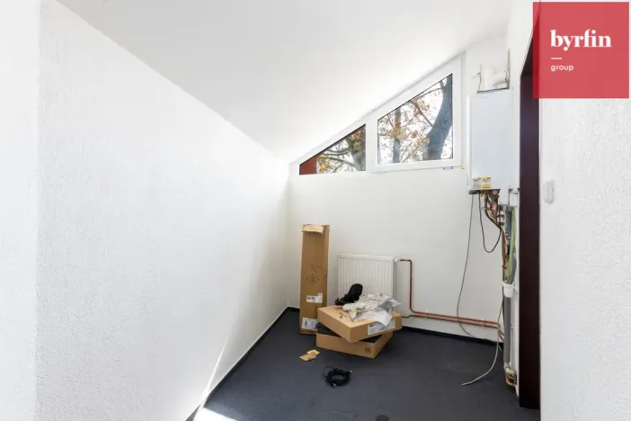 Pronájem kanceláře, Opava, Pekařská, 273 m2