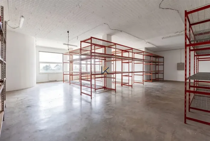 Pronájem obchodního prostoru, Praha - Křeslice, 3300 m2