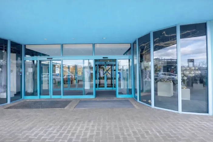 Pronájem obchodního prostoru, Praha - Křeslice, 3300 m2