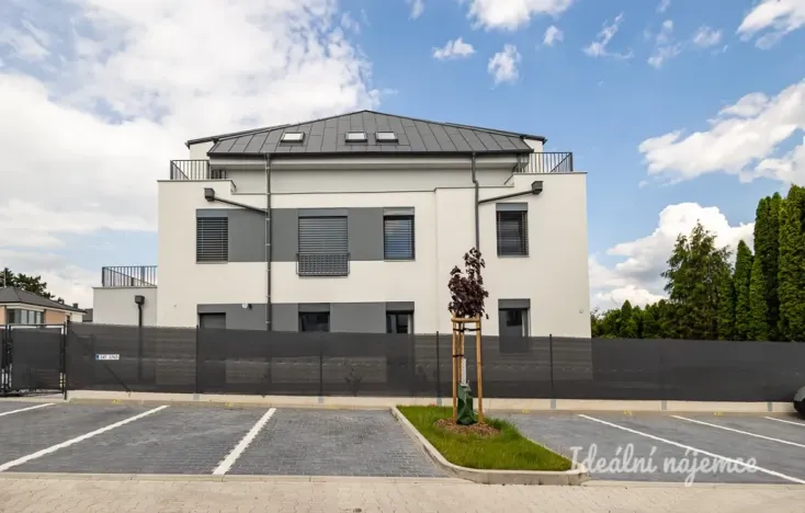 Pronájem bytu 2+kk, Praha - Třeboradice, U Slaviborského dvora, 56 m2