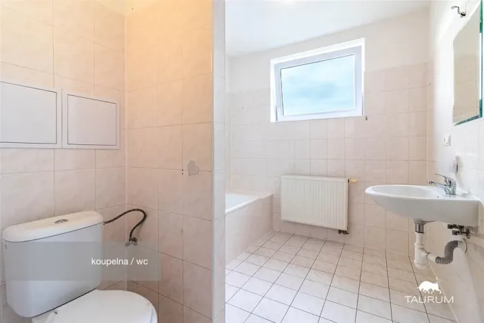 Prodej bytu 2+kk, Tymákov, 52 m2