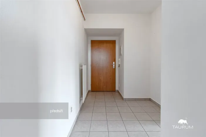 Prodej bytu 2+kk, Tymákov, 52 m2