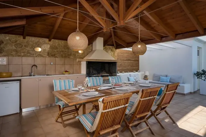 Prodej rodinného domu, Afráta, Řecko, 200 m2