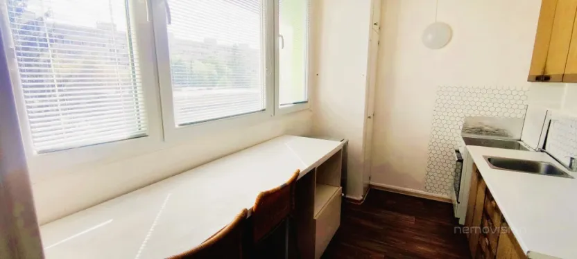 Pronájem bytu 1+1, Brno - Lesná, Brožíkova, 38 m2