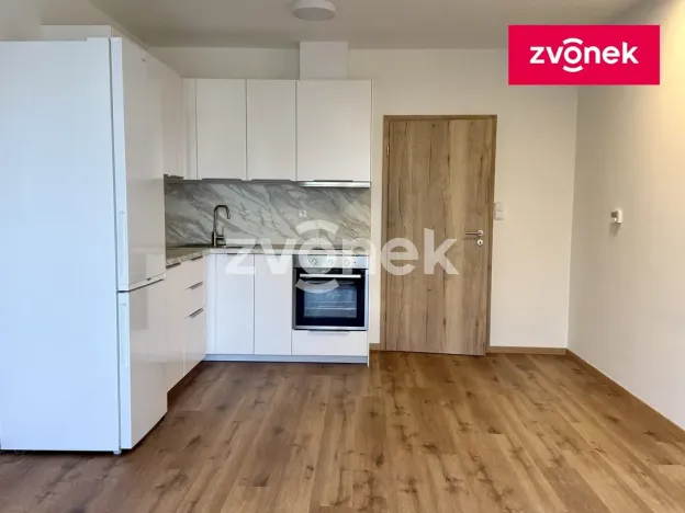 Pronájem bytu 1+kk, Zlín, Nad Stráněmi, 32 m2