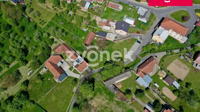 Prodej pozemku pro bydlení, Dobrkovice, 800 m2