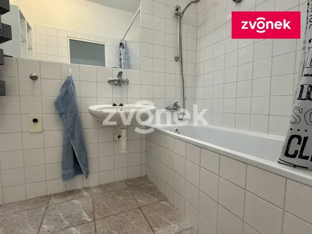 Pronájem bytu 1+1, Zlín, Žlutá, 40 m2