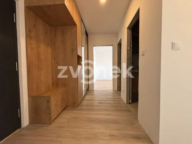 Pronájem bytu 2+1, Zlín - Malenovice, 56 m2