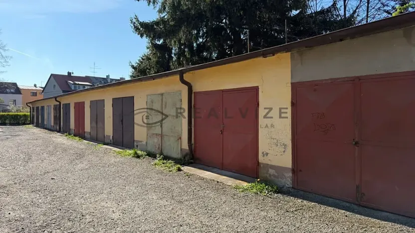 Pronájem garáže, České Budějovice, tř. Čsl. legií, 23 m2