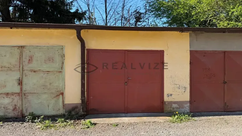 Pronájem garáže, České Budějovice, tř. Čsl. legií, 23 m2