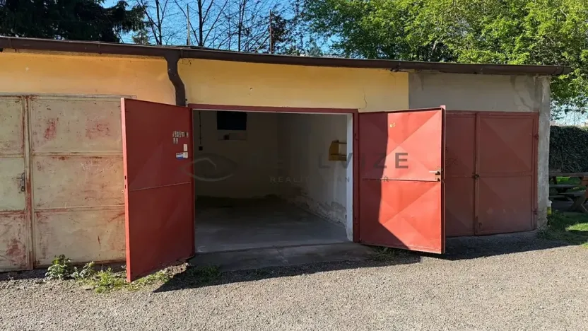 Pronájem garáže, České Budějovice, tř. Čsl. legií, 23 m2