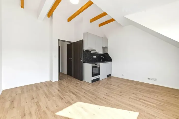 Prodej bytu 1+kk, Praha - Libeň, V zahradách, 26 m2