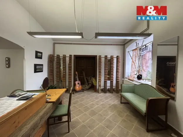 Pronájem obchodního prostoru, Úštěk - Úštěk-Vnitřní Město, Mírové náměstí, 34 m2