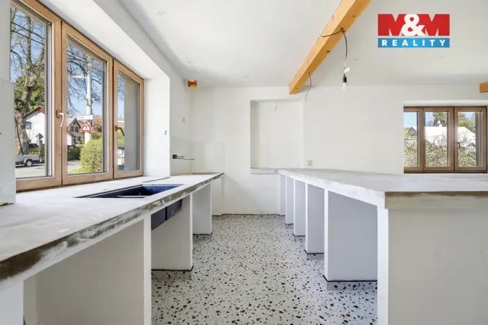 Prodej rodinného domu, Železný Brod - Bzí, 313 m2
