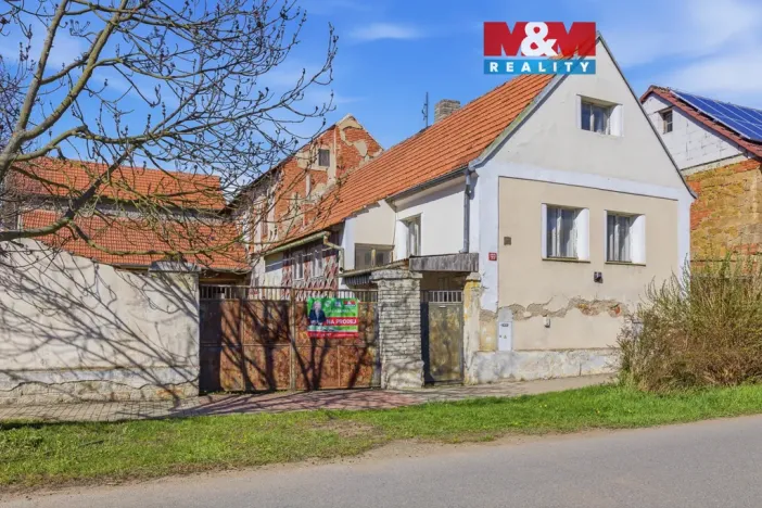 Prodej zemědělské usedlosti, Kněževes, Pražská, 90 m2