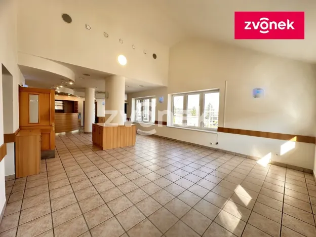 Pronájem restaurace, Zlín, Antonínova, 174 m2