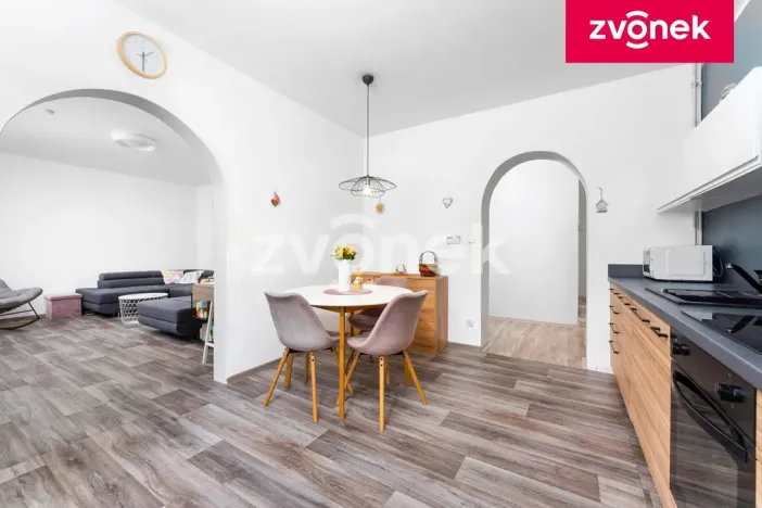 Prodej rodinného domu, Vizovice, 300 m2