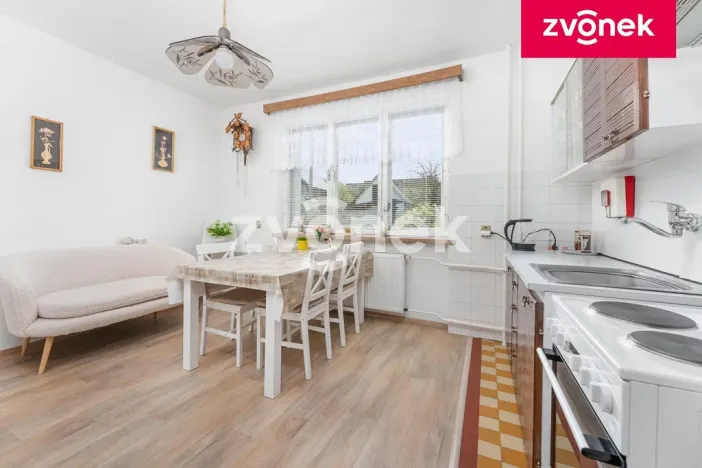 Prodej rodinného domu, Ublo, 300 m2