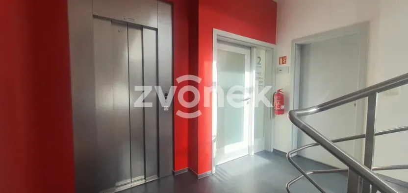 Pronájem kanceláře, Zlín, Zarámí, 59 m2