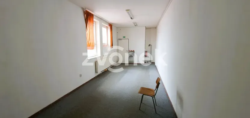 Pronájem obchodního prostoru, Bílovice, 212 m2