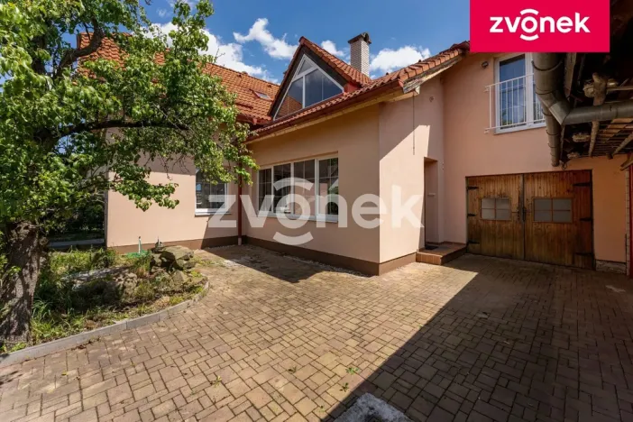 Prodej rodinného domu, Březnice, 207 m2