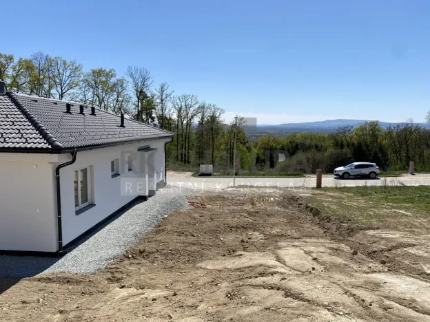 Prodej rodinného domu, Hosín, 104 m2