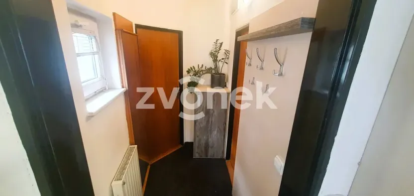 Pronájem kanceláře, Zlín, 28 m2