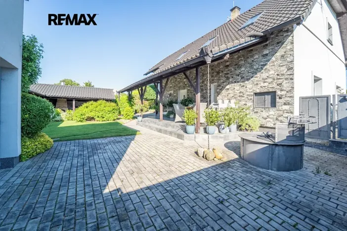 Prodej rodinného domu, Chrášťany, 175 m2