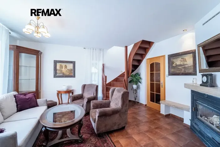 Prodej rodinného domu, Chrášťany, 175 m2