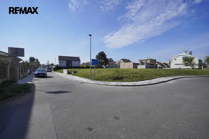 Prodej pozemku pro bydlení, Praha, 590 m2