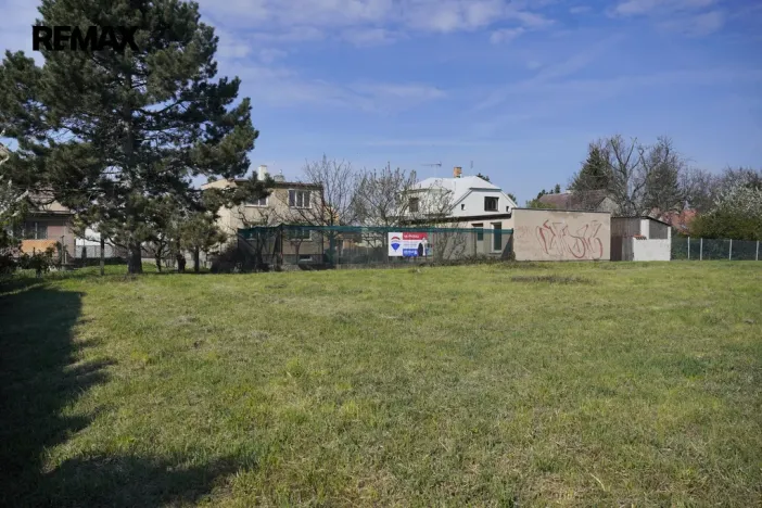 Prodej pozemku pro bydlení, Praha, 590 m2