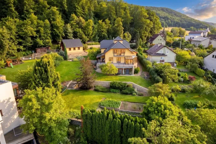 Prodej vily, Hranice, Pod Bílým kamenem, 540 m2