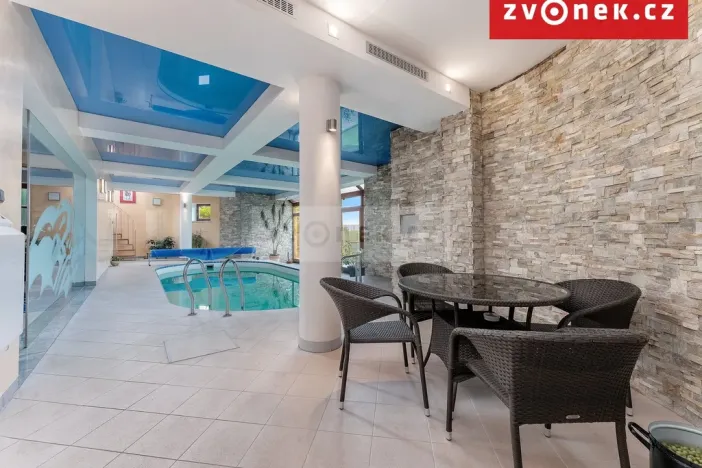 Prodej vily, Hranice, Pod Bílým kamenem, 540 m2