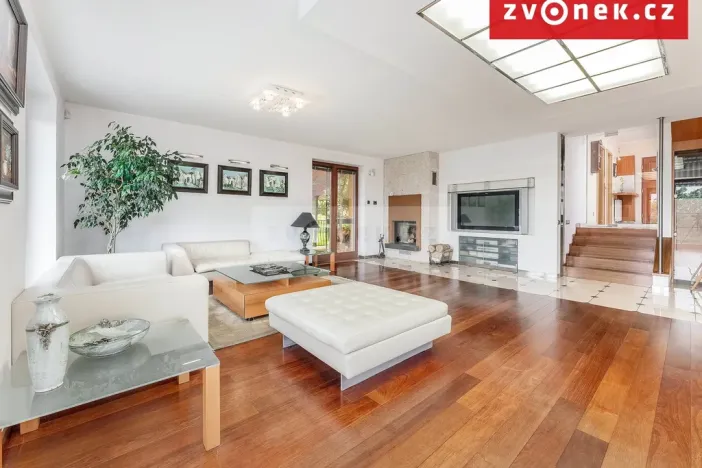 Prodej kanceláře, Hranice - Hranice I-Město, 660 m2