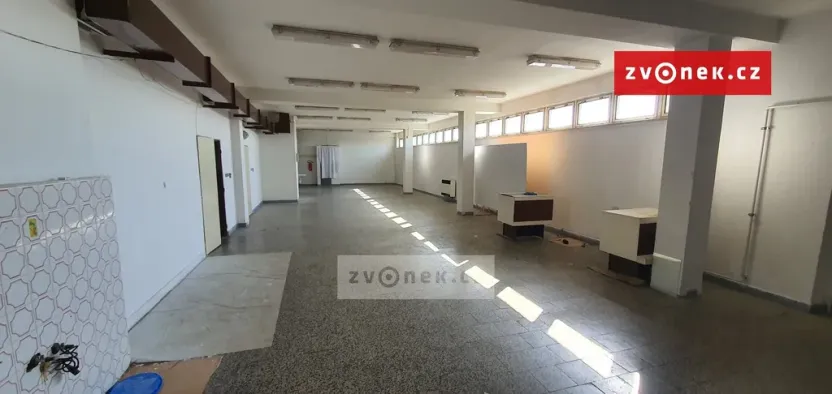 Pronájem obchodního prostoru, Spytihněv, 442 m2