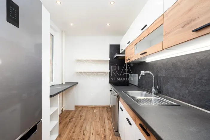 Pronájem bytu 3+kk, Praha - Komořany, Za sídlištěm, 73 m2