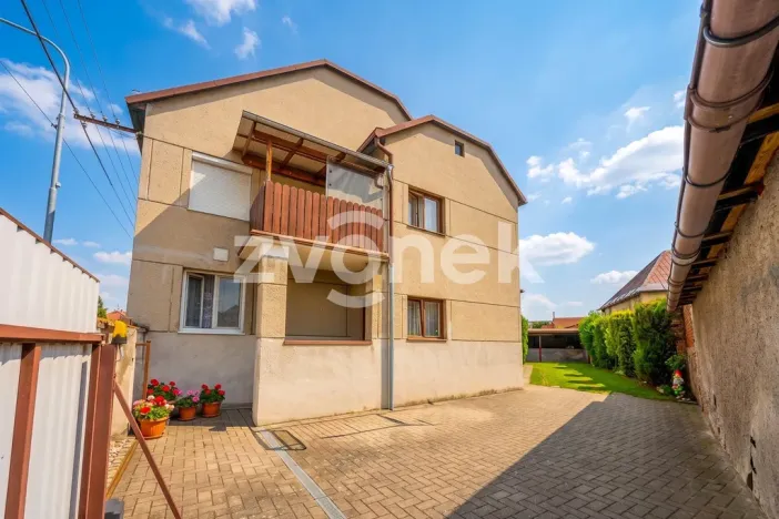 Prodej rodinného domu, Břest, 220 m2