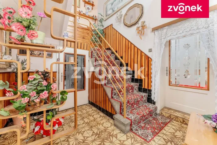 Prodej rodinného domu, Blatnice pod Svatým Antonínkem, 220 m2