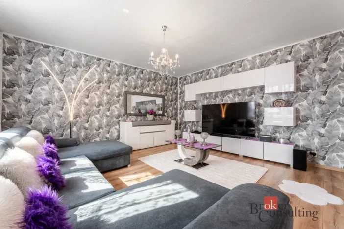 Prodej bytu 1+1, Ostrava - Mariánské Hory, Korunní, 48 m2