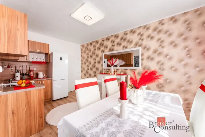 Prodej bytu 1+1, Ostrava - Mariánské Hory, Korunní, 48 m2