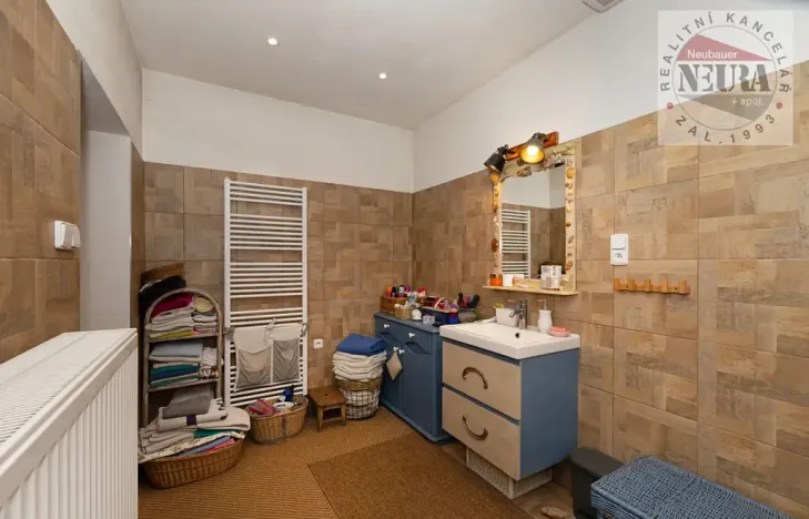 Prodej rodinného domu, Rabí, 325 m2