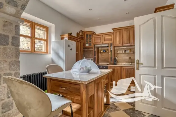 Prodej vily, Rijeka Reževići, Černá Hora, 400 m2