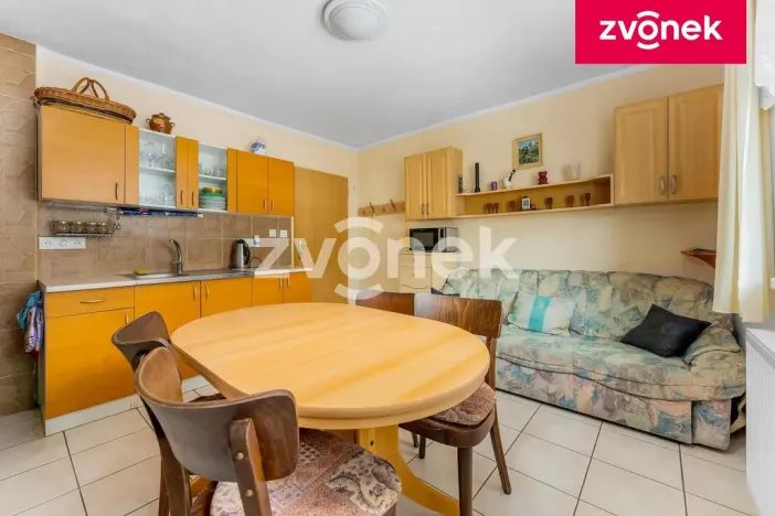 Prodej rodinného domu, Velké Karlovice, 250 m2