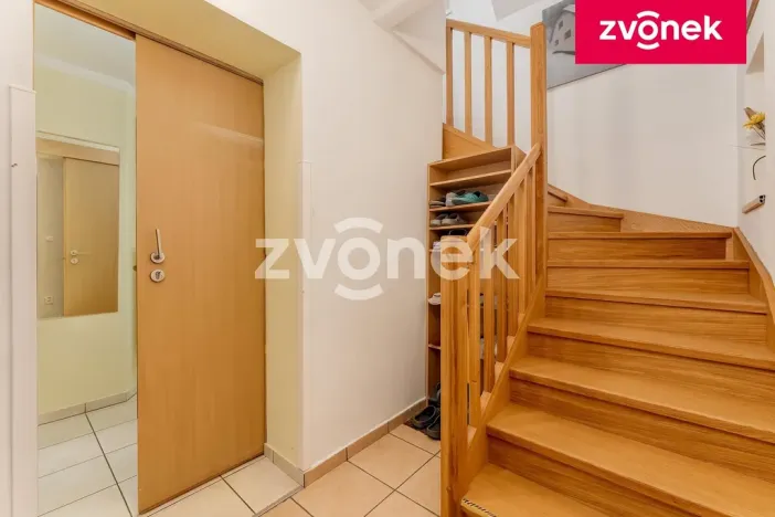 Prodej rodinného domu, Velké Karlovice, 250 m2