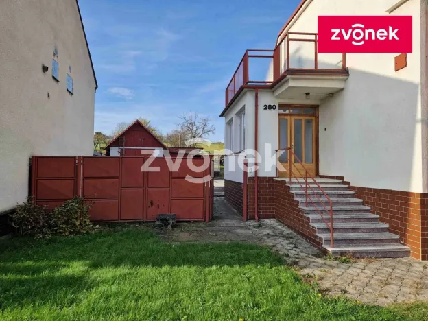 Prodej rodinného domu, Břestek, 280 m2