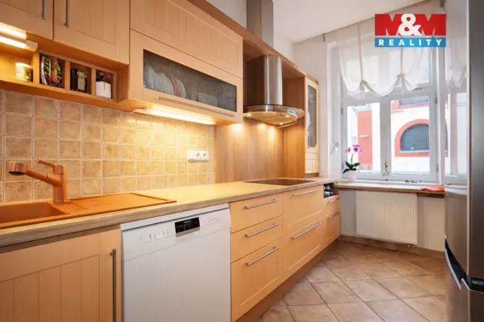 Prodej atypického bytu, Loket, Kostelní, 147 m2