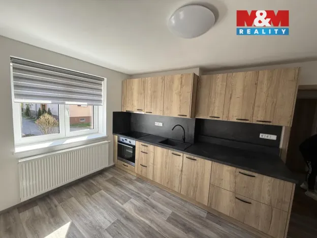 Pronájem bytu 2+kk, Lovosice, Resslova, 54 m2