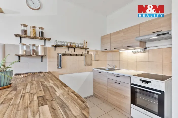 Prodej bytu 2+kk, Stráž pod Ralskem, Máchova, 42 m2